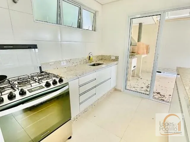 Casa com 703m² 3 quartos e 5 banheiros, para alugar, no bairro San Fernando do Valley em Atibaia