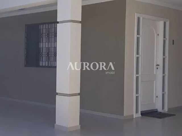Casa com 250m² 3 quartos e 3 banheiros, à venda, no bairro Maria Lúcia em Londrina