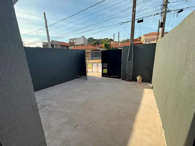 Casa com 125m² 2 quartos e 1 banheiro, à venda, no bairro Jardim Nova Veneza (Nova Veneza) em Sumaré