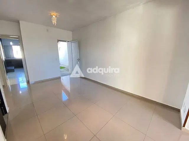 Casa 3 quartos e 2 banheiros, à venda, no bairro Boa Vista em Ponta Grossa