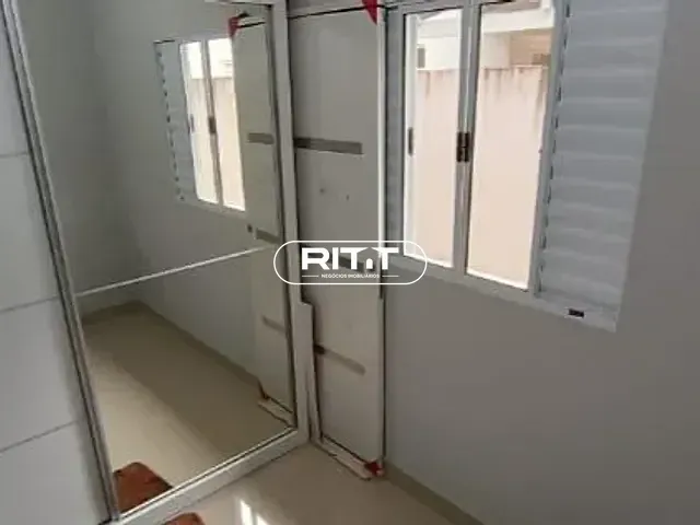 Casa 2 quartos e 1 banheiro, à venda, no bairro Parque dos Pinheiros em Hortolândia