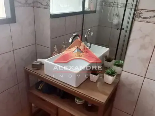 Casa com 145m² 3 quartos e 1 banheiro, à venda, no bairro Parque dos Príncipes em Jacareí