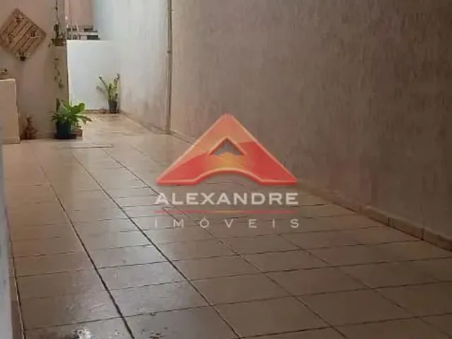 Casa com 145m² 3 quartos e 1 banheiro, à venda, no bairro Parque dos Príncipes em Jacareí