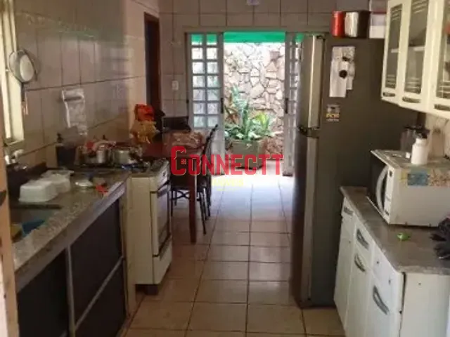 Casa com 386m² 3 quartos e 3 banheiros, à venda, no bairro Jardim Alexandre Balbo em Ribeirão Preto