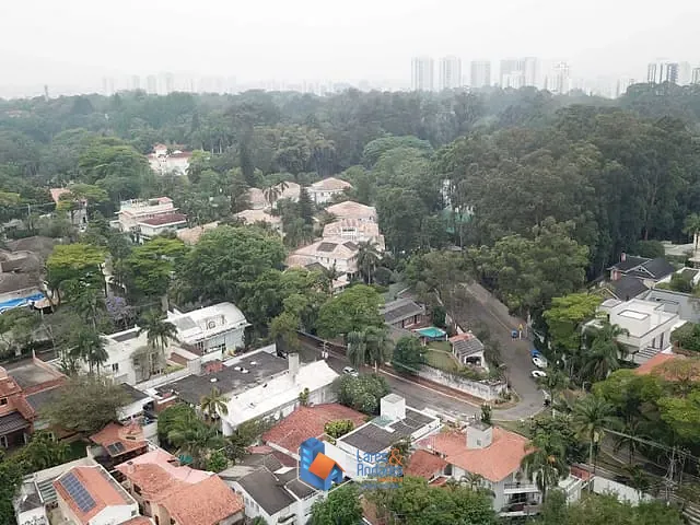 Casa com 1000m² 5 quartos e 6 banheiros, à venda, no bairro Santo Amaro em São Paulo