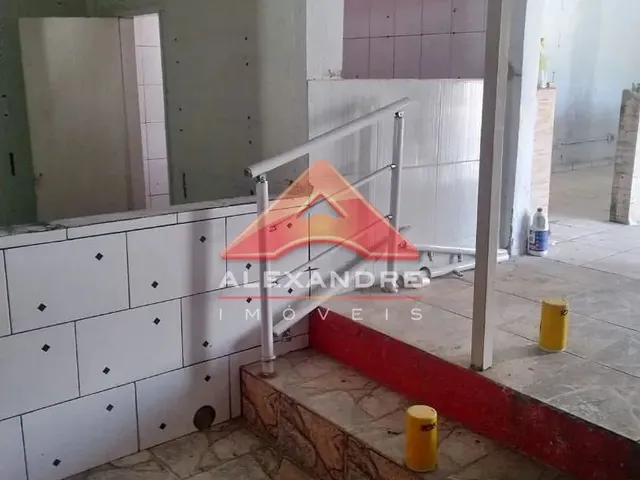 Casa com 212m² 1 quarto e 2 banheiros, à venda ou para alugar, no bairro Jardim Ismênia em São José Dos Campos