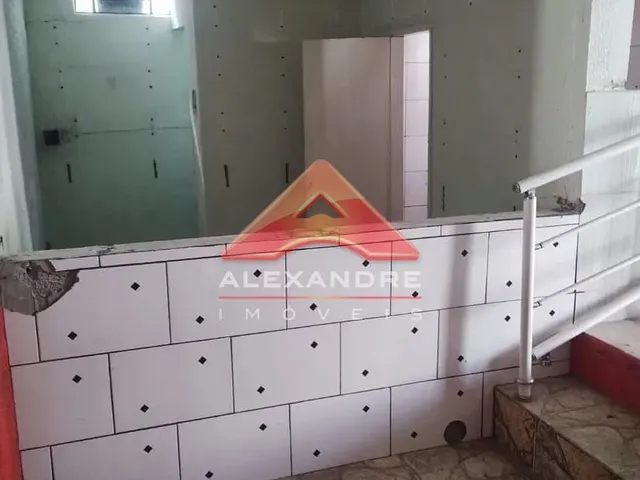 Casa com 212m² 1 quarto e 2 banheiros, à venda ou para alugar, no bairro Jardim Ismênia em São José Dos Campos