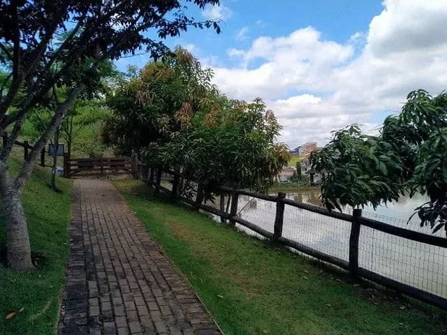 Casa com 252m² 3 quartos e 4 banheiros, à venda, no bairro Condomínio Residencial Mantiqueira em São José dos Campos