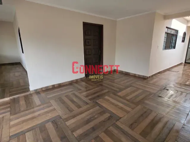 Casa com 200m² 3 quartos e 2 banheiros, à venda, no bairro Adelino Simioni em Ribeirão Preto
