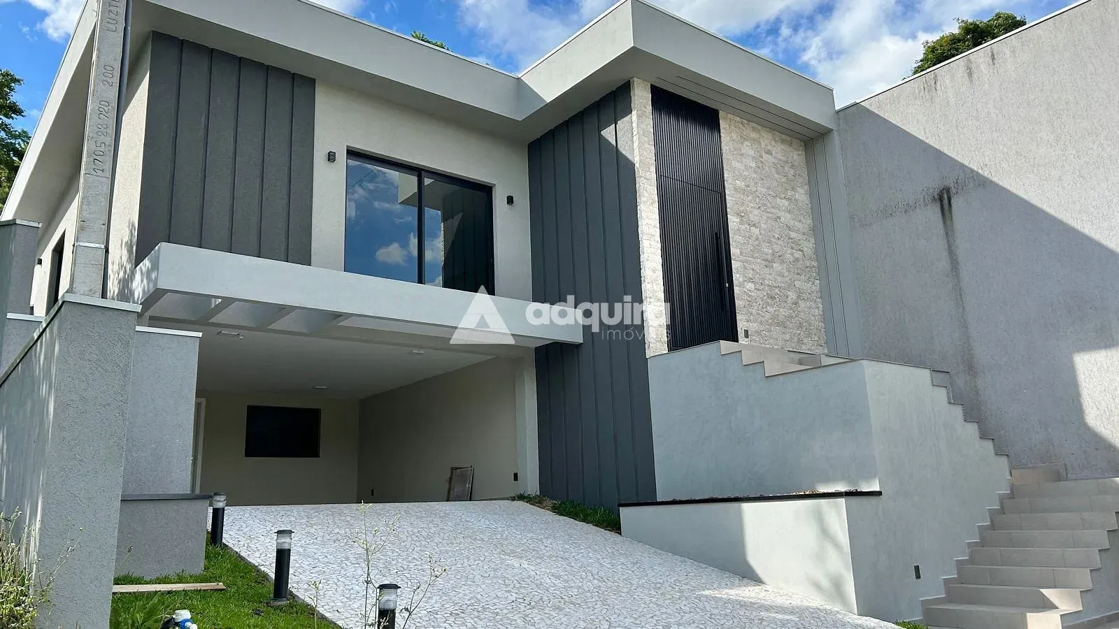 Casa, 3 quartos, 224 m² - Foto 1