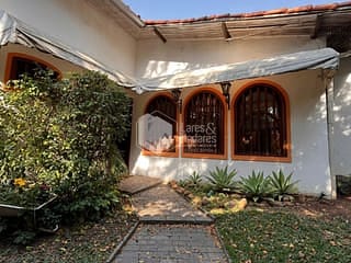 Foto do Casa-Casa tipo para venda em Alto de Pinheiros com 4 quartos, sendo 2 suítes, 400m²