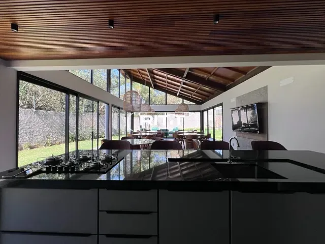 Casa com 299m² 3 quartos e 4 banheiros, à venda, no bairro Ville Sainte Hélène em Campinas