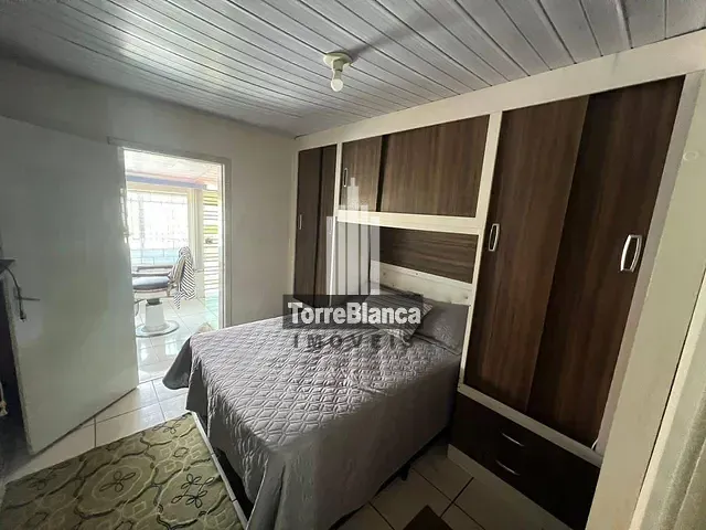 Casa com 84m² 2 quartos e 1 banheiro, à venda, no bairro Cará-cará em Ponta Grossa