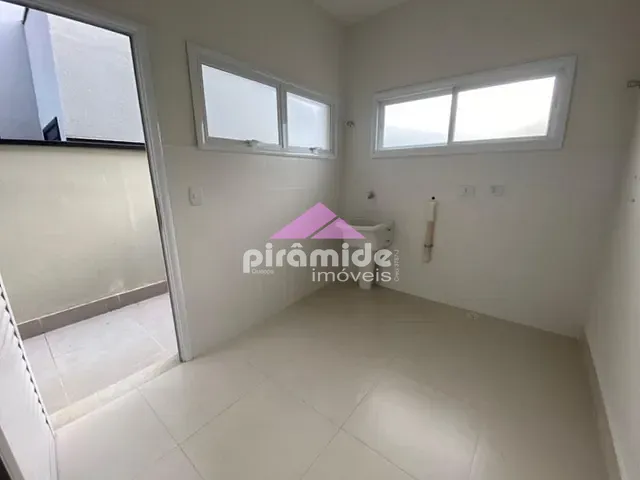 Casa com 250m², à venda, no bairro Urbanova em São José dos Campos