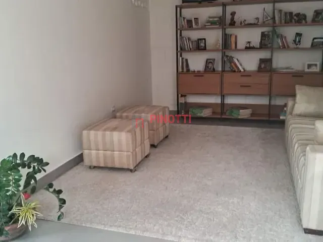Casa com 315m² 2 quartos e 2 banheiros, à venda, no bairro Jardim Clube de Campo em Santo André