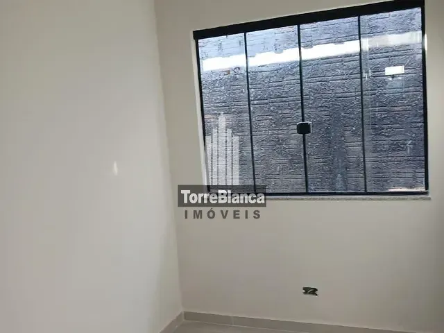 Casa com 60m² 3 quartos e 1 banheiro, à venda, no bairro Cará-cará em Ponta Grossa