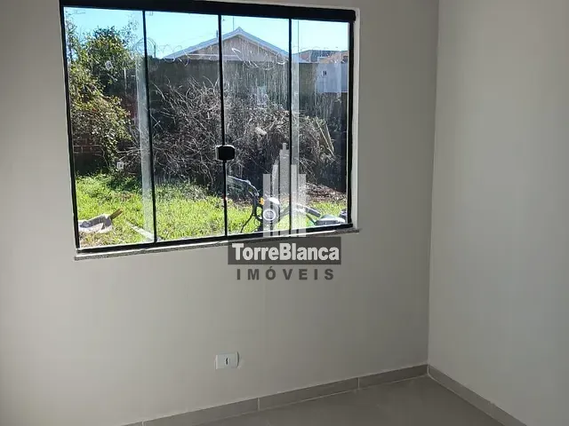 Casa com 60m² 3 quartos e 1 banheiro, à venda, no bairro Cará-cará em Ponta Grossa