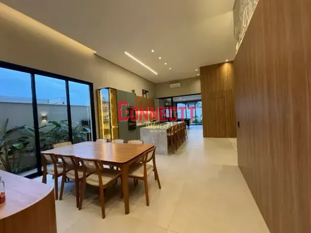 Casa com 300m² 3 quartos e 4 banheiros, à venda, no bairro Residencial Alto do Castelo em Ribeirão Preto
