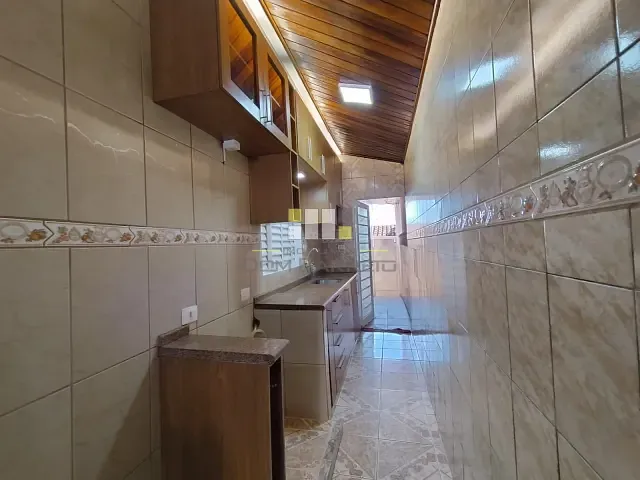 Casa com 125m² 2 quartos e 1 banheiro, para alugar, no bairro Parque Residencial Florença em Sumaré
