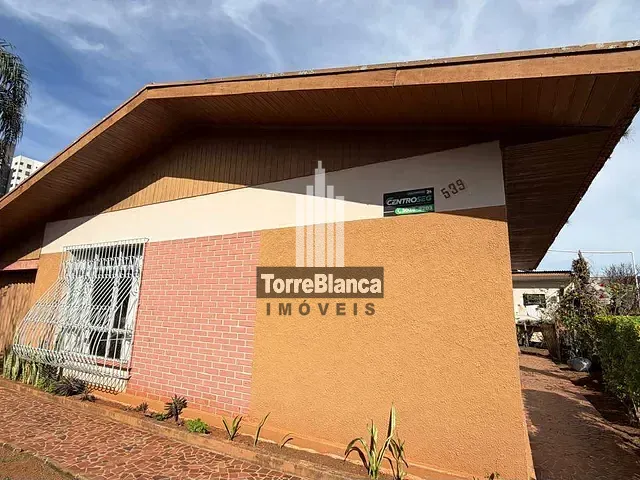 Casa com 495m² 3 quartos e 2 banheiros, à venda ou para alugar, no bairro Estrela em Ponta Grossa