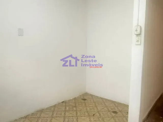 Casa com 202m², para alugar, no bairro Chácara Mafalda em São Paulo