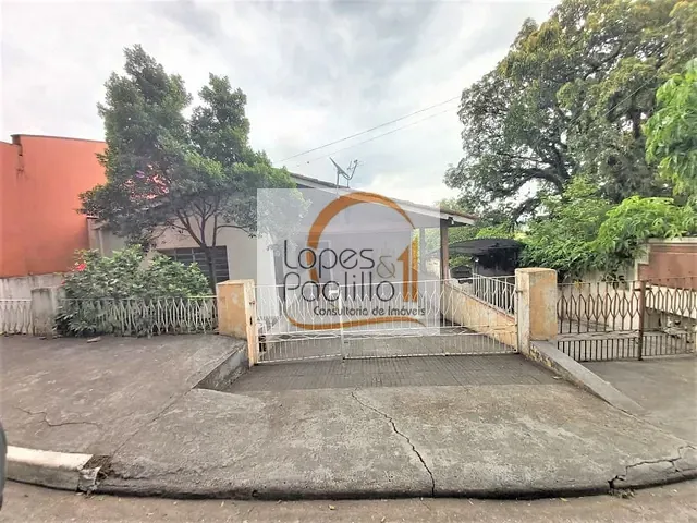 Casa com 360m² 4 quartos e 4 banheiros, à venda, no bairro Vila Loanda em Atibaia