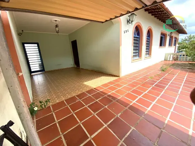 Casa com 330m² 3 quartos e 2 banheiros, à venda, no bairro Jardim Quarto Centenário em Campinas