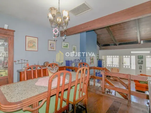 Casa 3 quartos e 1 banheiro, à venda, no bairro Chácara das Pedras em Porto Alegre