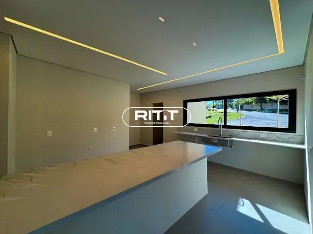 Casa com 2206m² 4 quartos e 6 banheiros, à venda, no bairro Loteamento Alphaville Campinas em Campinas