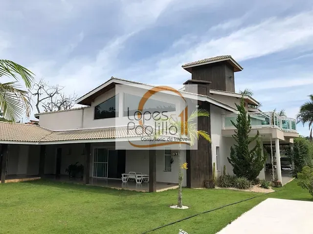 Casa com 6300m² 4 quartos e 5 banheiros, à venda, no bairro Rio Abaixo em Atibaia