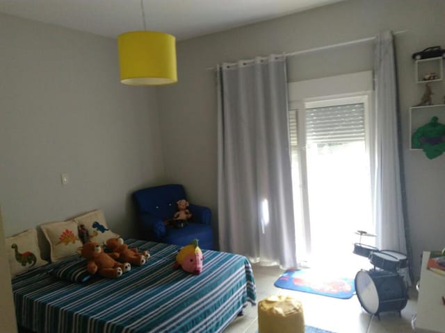 Casa com 1065m² 4 quartos e 3 banheiros, à venda, no bairro Borba em Pindamonhangaba