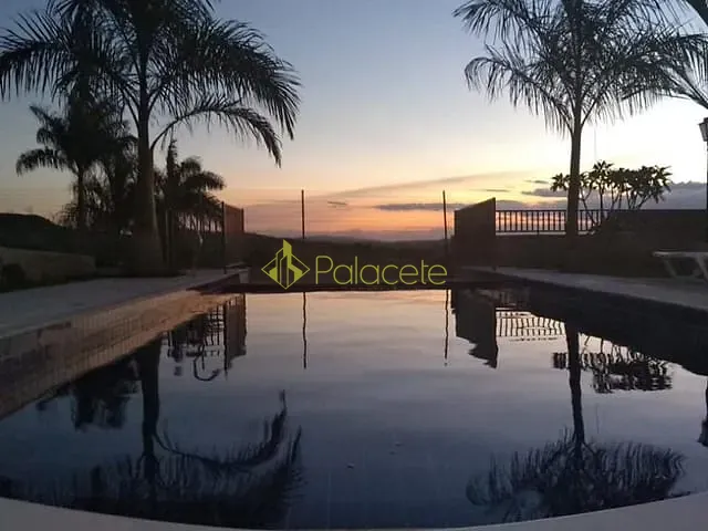 Casa com 1065m² 4 quartos e 3 banheiros, à venda, no bairro Borba em Pindamonhangaba
