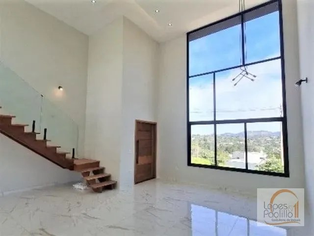 Casa com 360m² 3 quartos e 4 banheiros, à venda, no bairro Parque Imperador em Bragança Paulista