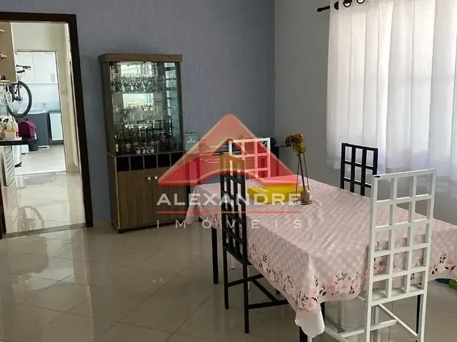 Casa com 125m² 3 quartos e 1 banheiro, à venda, no bairro Loteamento Residencial Vista Linda em São José Dos Campos