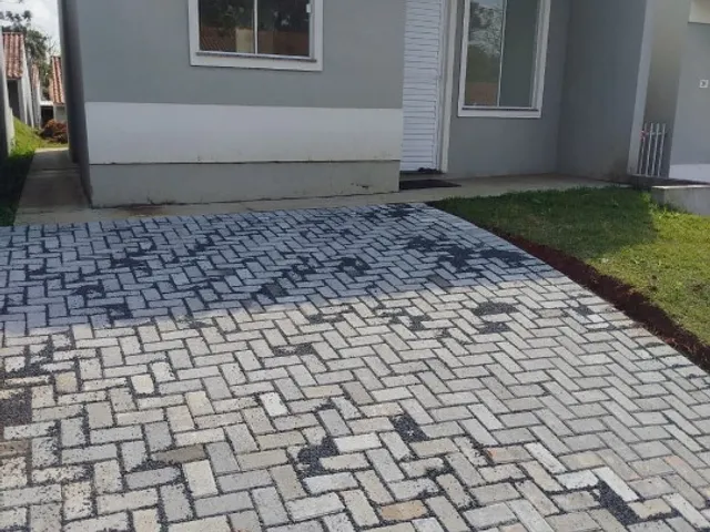 Casa em condominio à venda, 2 quartos, piscinas, e áreas de laser comum, Contorno, Ponta Grossa, PR