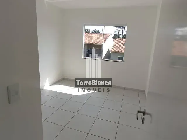 Casa com 49m² 2 quartos e 1 banheiro, à venda, no bairro Contorno em Ponta Grossa