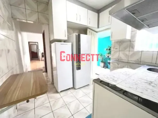 Casa com 135m² 2 quartos e 2 banheiros, à venda, no bairro Jardim Antártica em Ribeirão Preto