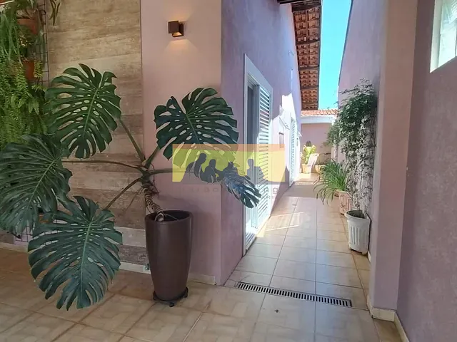 Casa com 250m² 2 quartos e 3 banheiros, à venda, no bairro Barão Geraldo em Campinas