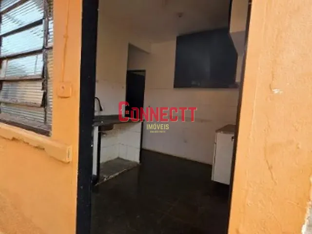 Casa com 200m² 2 quartos e 1 banheiro, à venda, no bairro Jardim Eugênio Mendes Lopes em Ribeirão Preto