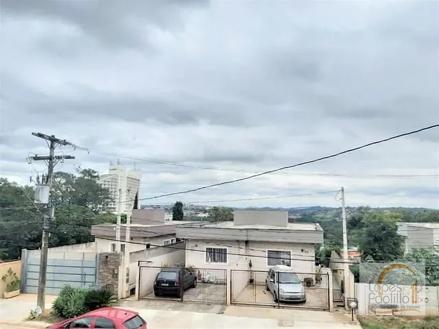 Casa com 118m² 2 quartos e 2 banheiros, à venda, no bairro Jardim Santo Antônio em Atibaia