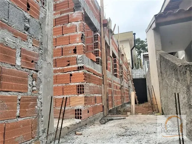 Casa com 118m² 2 quartos e 2 banheiros, à venda, no bairro Jardim Santo Antônio em Atibaia