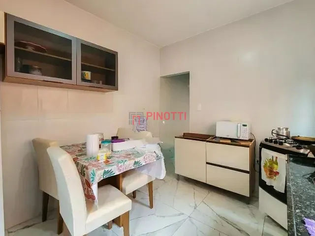 Casa 2 quartos e 1 banheiro, à venda, no bairro Jardim Brasília em São Bernardo do Campo