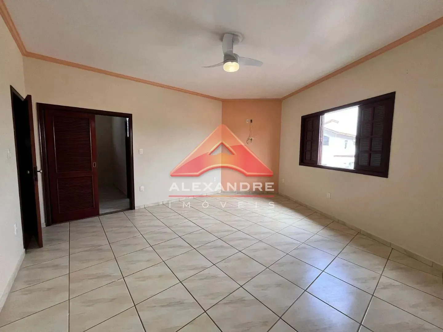 Casa, 3 quartos, 249 m² - Foto 12