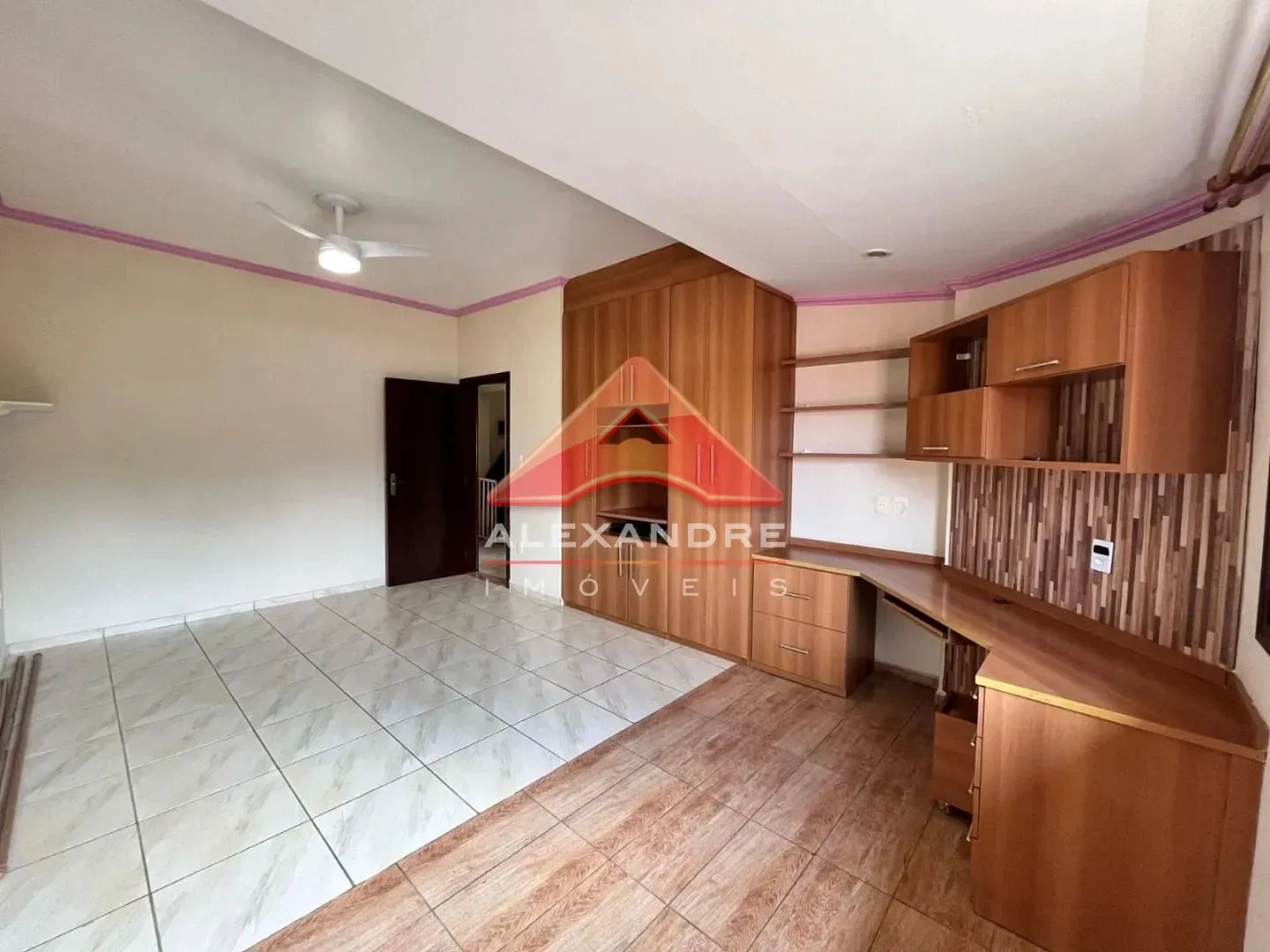 Casa, 3 quartos, 249 m² - Foto 35