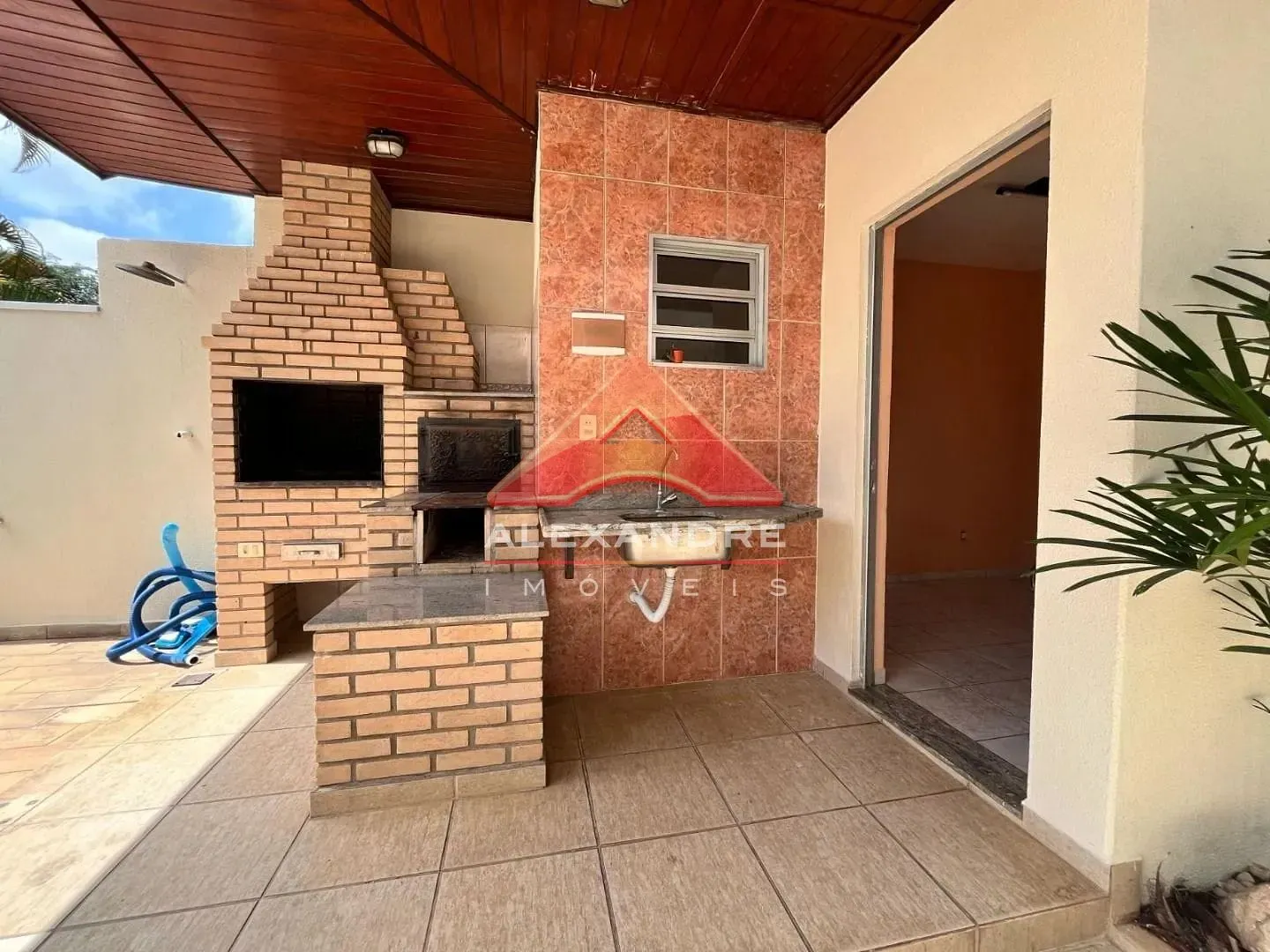Casa, 3 quartos, 249 m² - Foto 24
