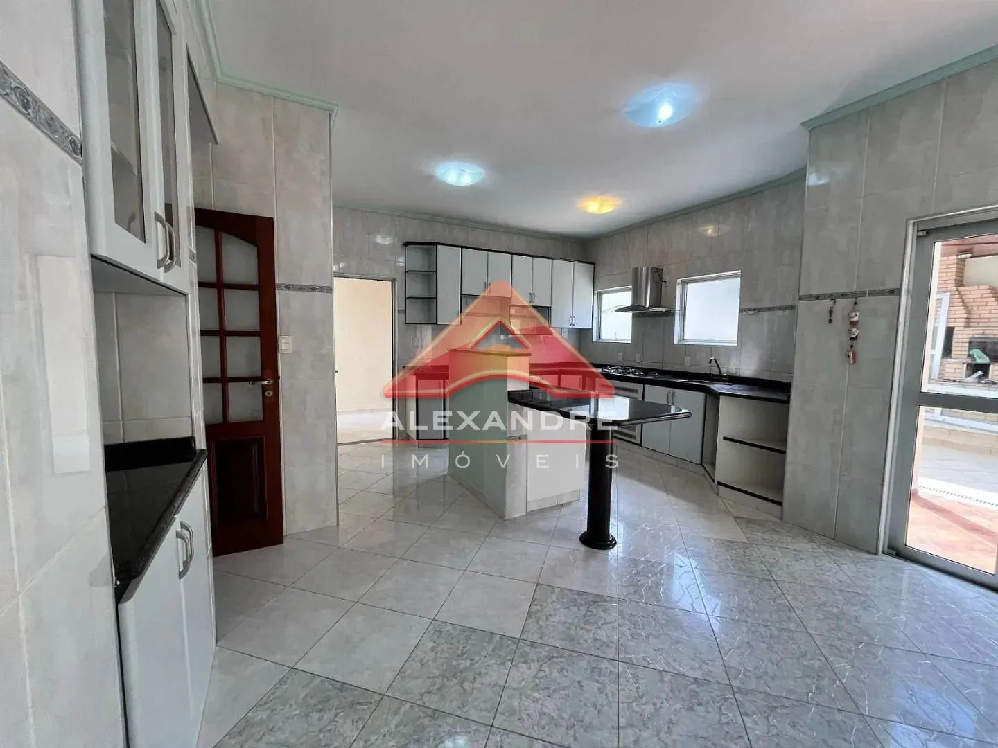Casa, 3 quartos, 249 m² - Foto 37
