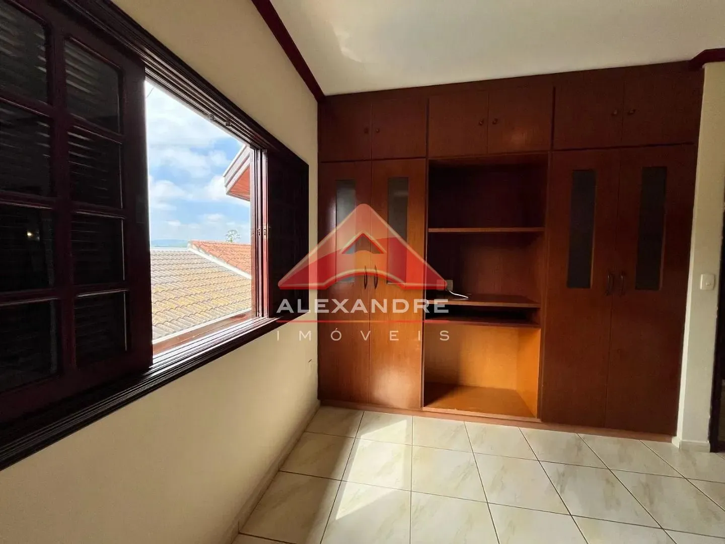 Casa, 3 quartos, 249 m² - Foto 8