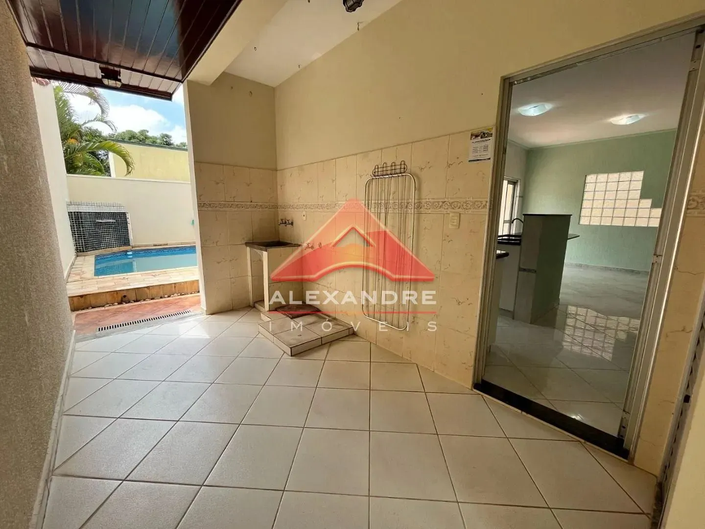 Casa, 3 quartos, 249 m² - Foto 25