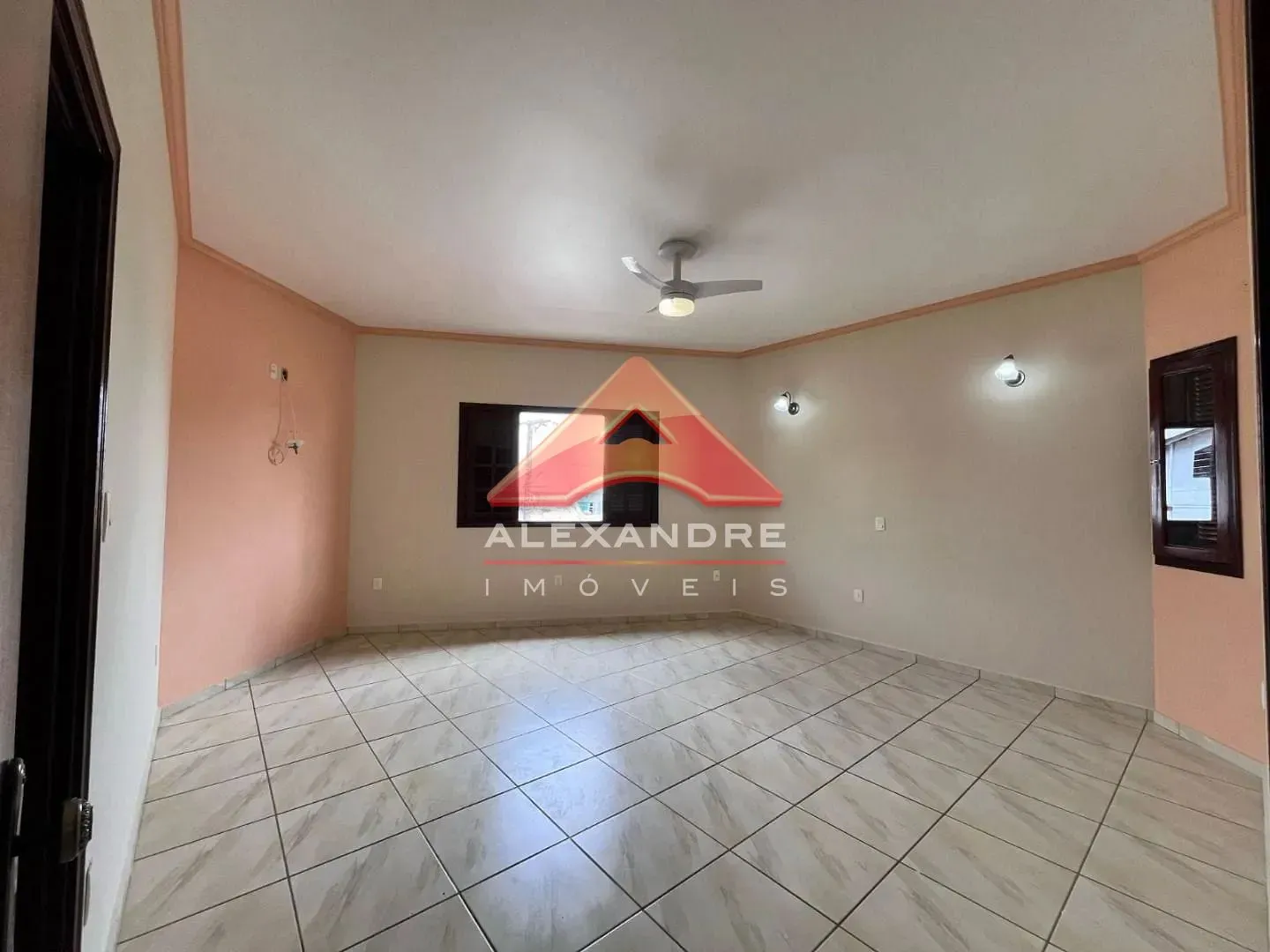 Casa, 3 quartos, 249 m² - Foto 4