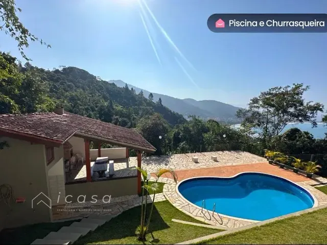 Casa com 1000m² 4 quartos e 7 banheiros, à venda, no bairro Praia das Toninhas em Ubatuba
